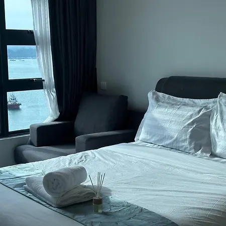 Jesselton Quay Seaview T2 Apartment